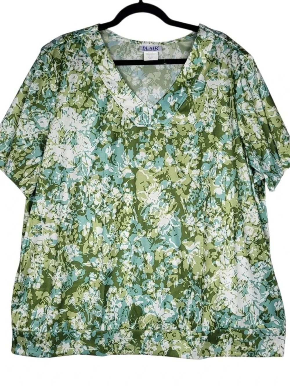 Blair Green Floral V-Neck Short Sleeve Top